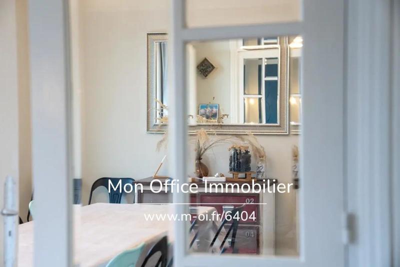 Appartement - 138 m² - 5 pièces