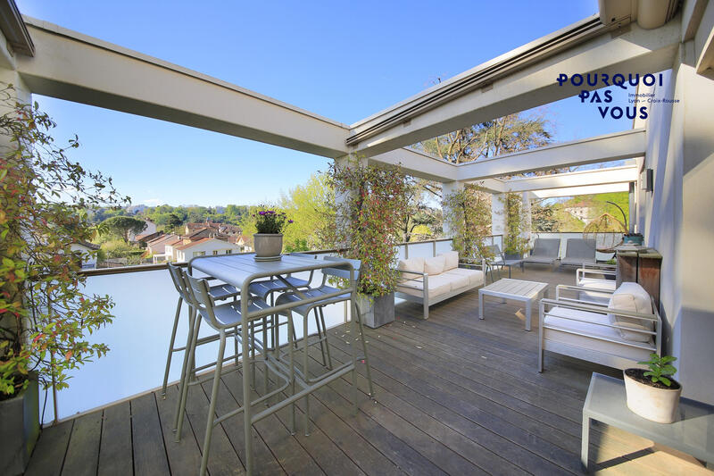 Appartement - 143 m² - 5 pièces