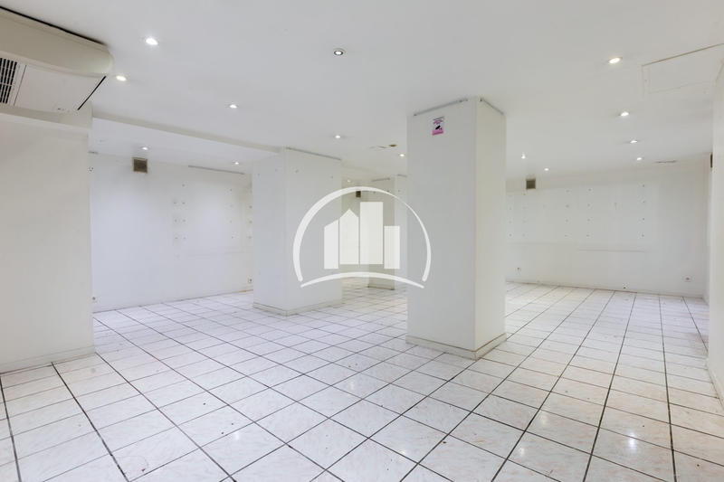 Local commercial - 264 m²