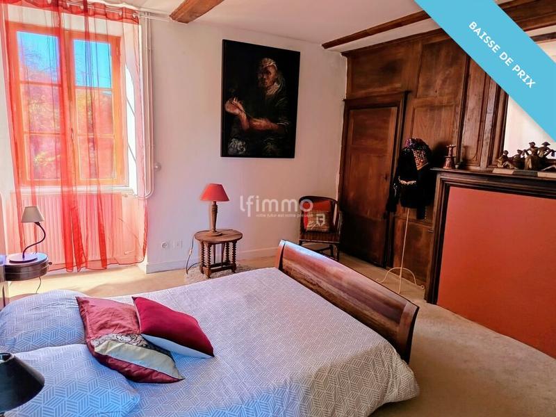 Propriété - 312 m² - 11 pièces