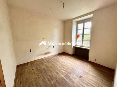 Maison - 140 m² - 9 pièces