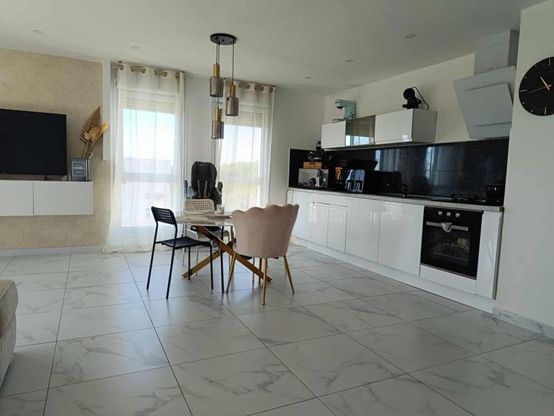 Appartement - 70 m² - 3 pièces