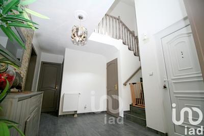 Maison - 230 m² - 5 pièces