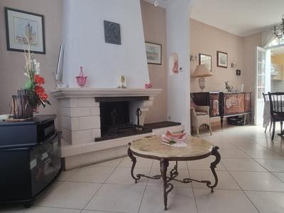 Maison - 98 m² - 4 pièces