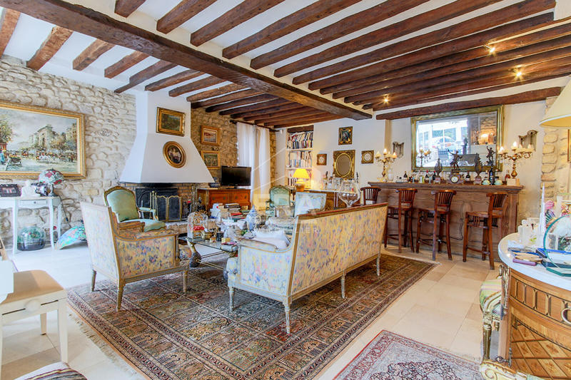 Maison - 316 m² - 10 pièces