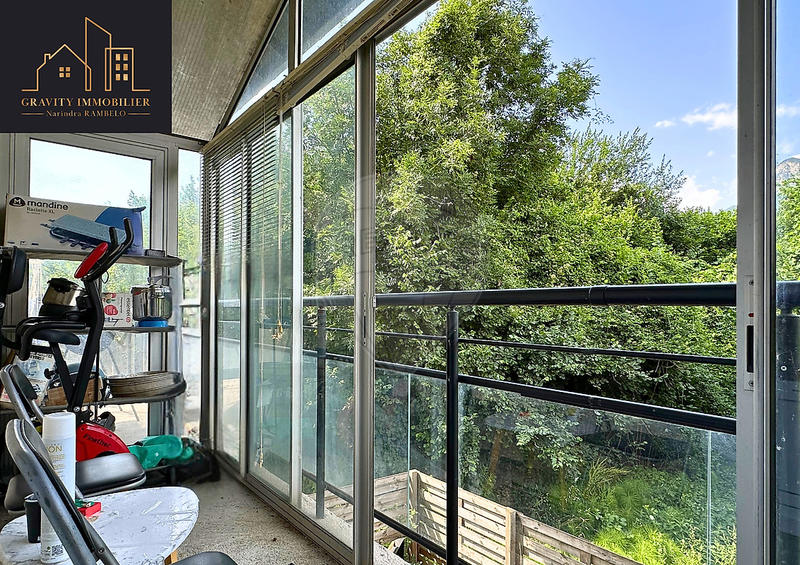 Maison - 110 m² - 4 pièces