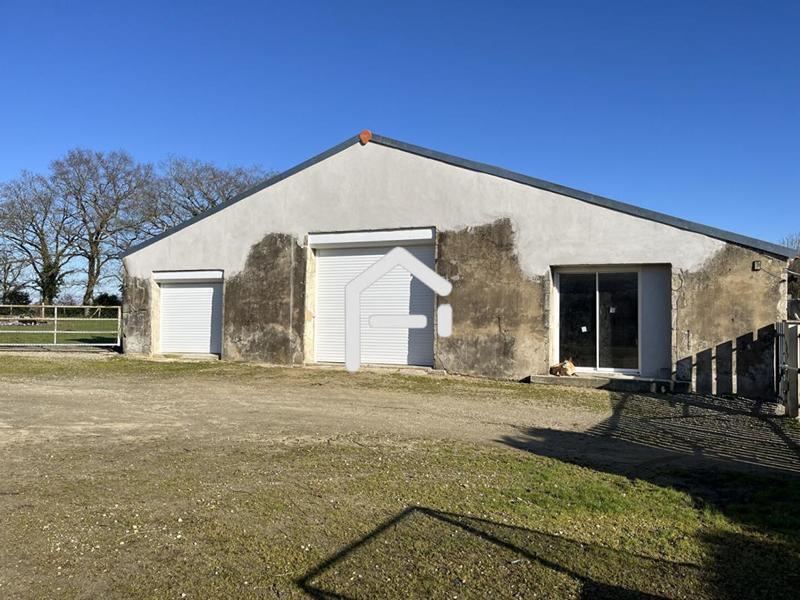 Maison - 2 150 m² - 7 pièces