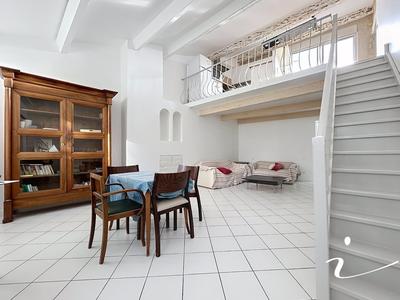 Appartement - 92 m² - 4 pièces