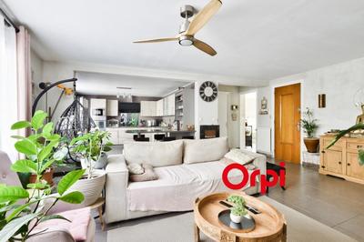 Duplex - 144 m² - 5 pièces