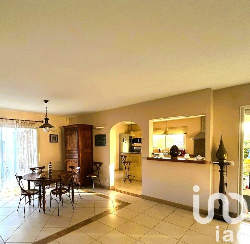 Maison - 182 m² - 6 pièces