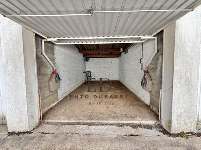 Parking / Garage - 16 m²