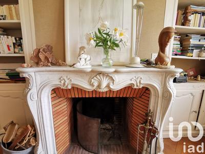 Maison - 221 m² - 7 pièces