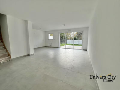 Maison contemporaine - 94 m² - 4 pièces