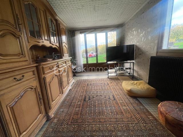 Maison traditionnelle - 184 m² - 9 pièces