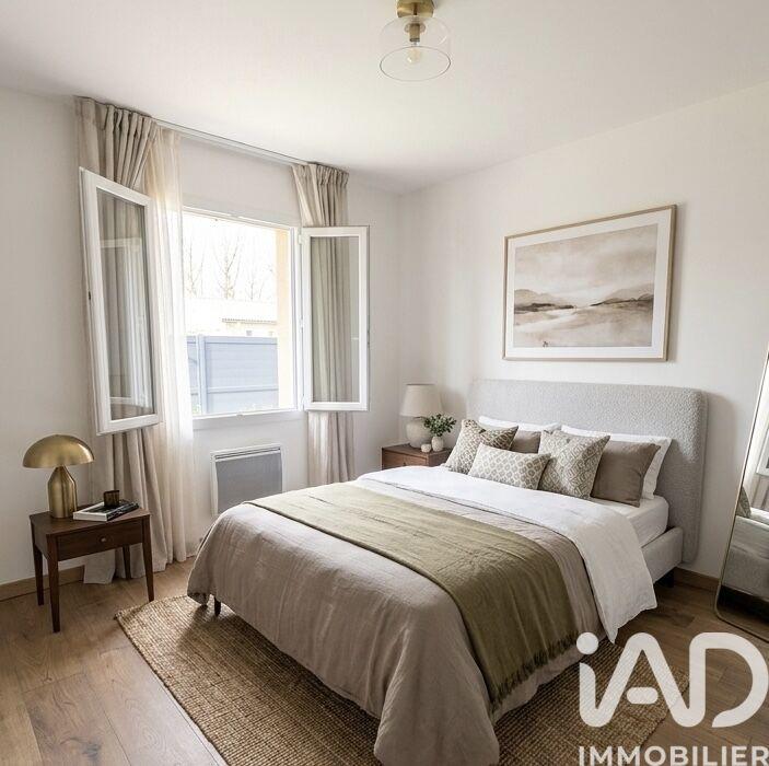 Maison - 94 m² - 5 pièces