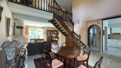 Maison - 140 m² - 5 pièces