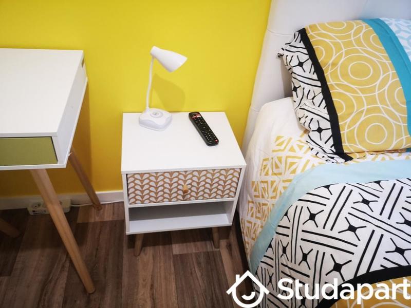 Chambre - 10 m² - 1 pièce