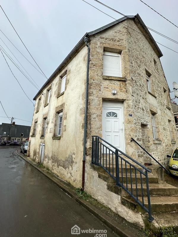 Maison - 306 m² - 13 pièces