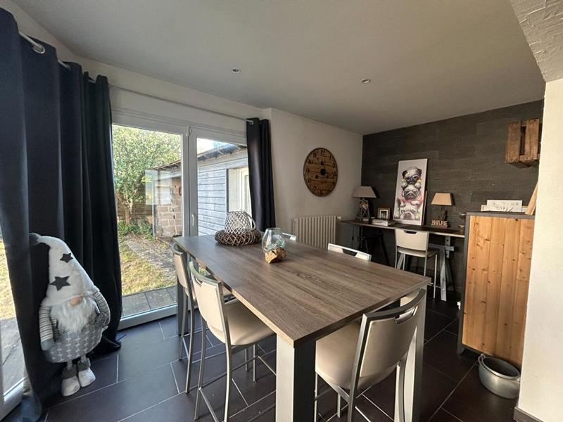 Maison - 104 m² - 5 pièces