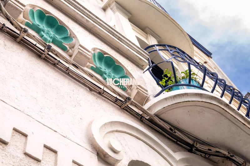 Maison - 210 m² - 7 pièces