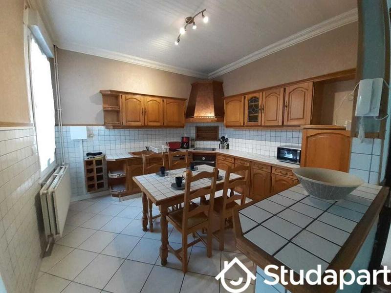 Chambre - 13 m² - 1 pièce