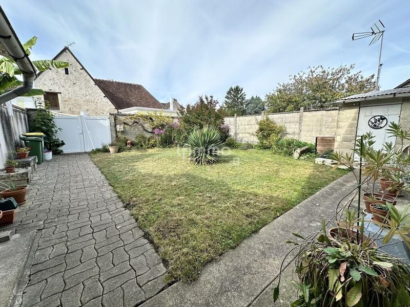 Maison - 205 m² - 11 pièces