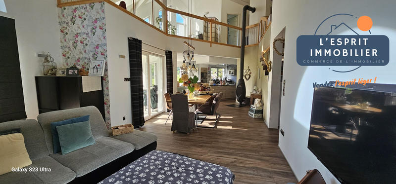 Villa - 225 m² - 6 pièces