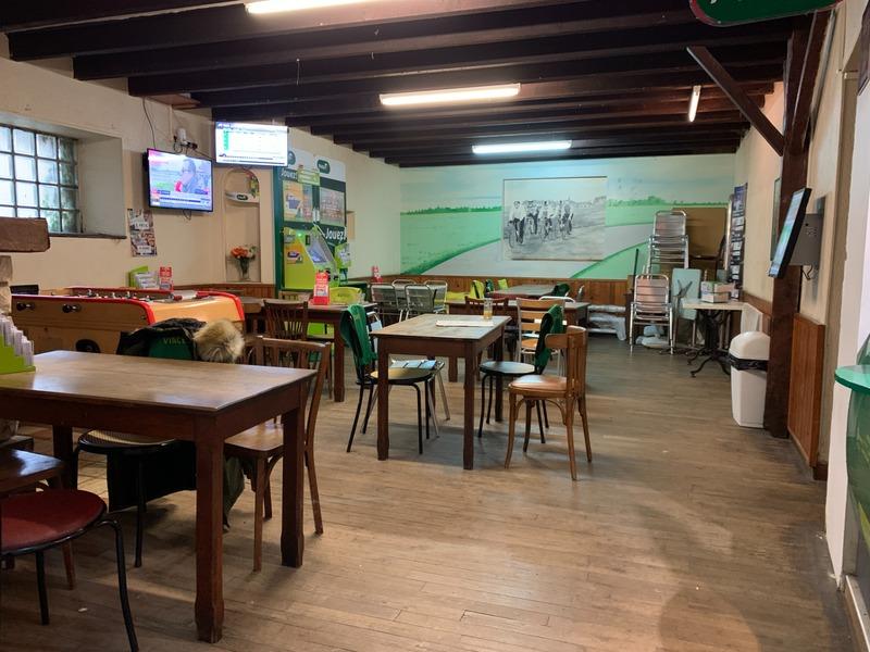 Maison - 230 m² - 12 pièces