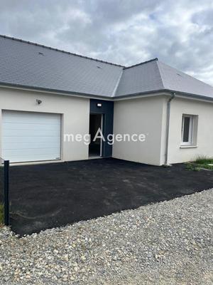 Maison - 90 m² - 4 pièces