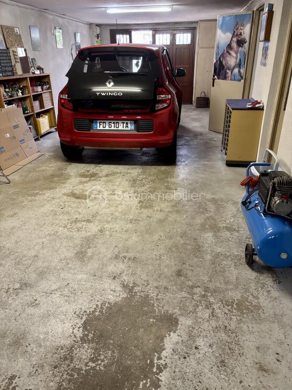 Maison traditionnelle - 97 m² - 5 pièces