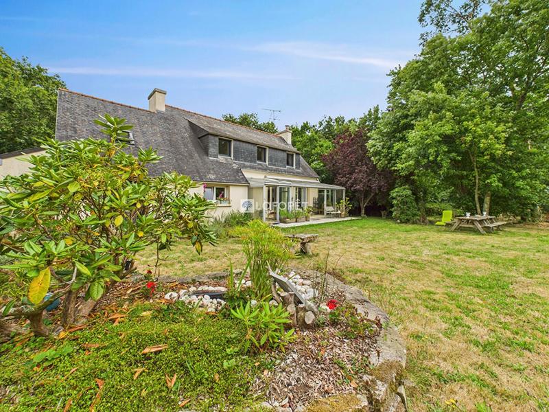 Maison - 140 m² - 5 pièces