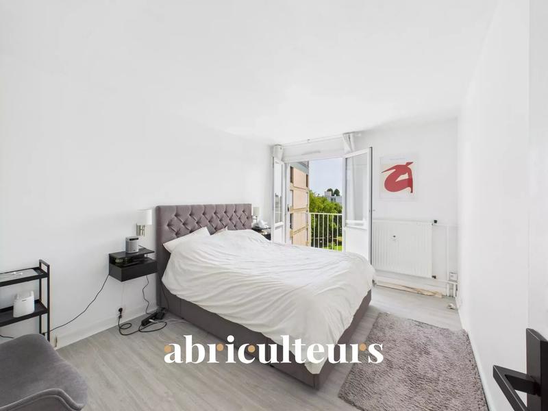 Appartement - 80 m² - 3 pièces