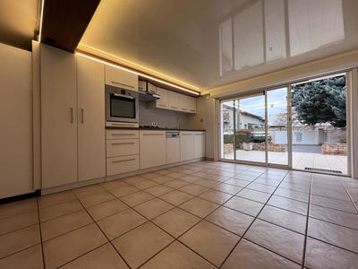 Maison traditionnelle - 120 m² - 10 pièces