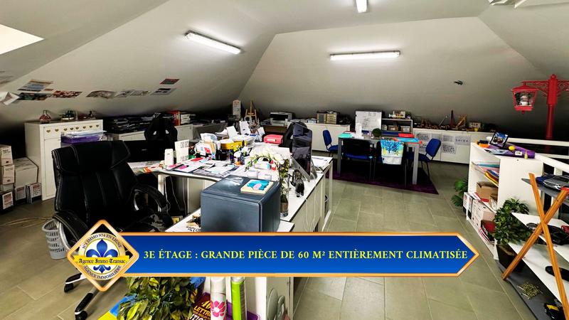 Villa - 288 m² - 6 pièces