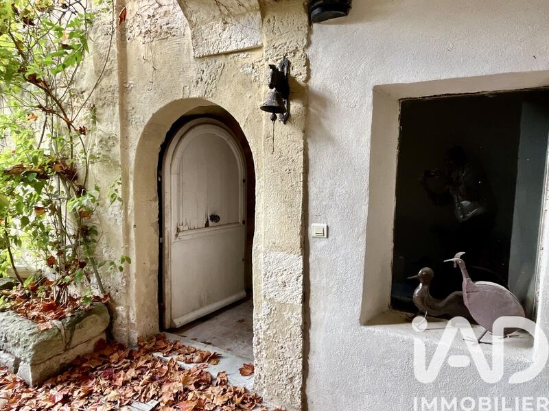 Maison - 225 m² - 11 pièces