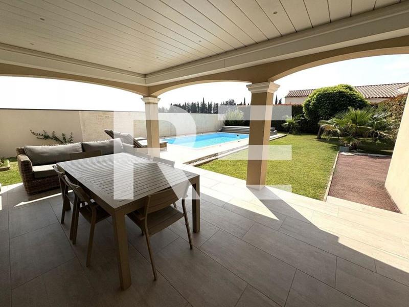 Villa - 165 m² - 6 pièces