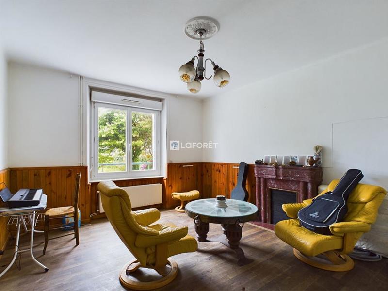 Maison - 90 m² - 5 pièces