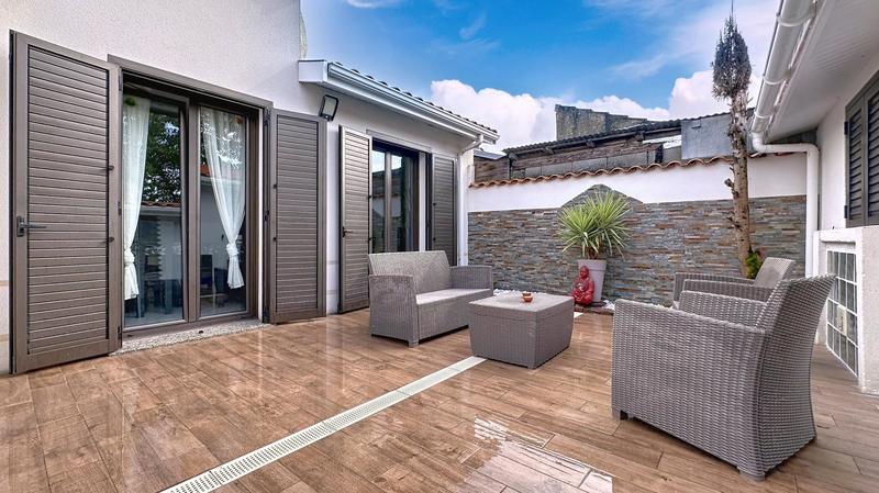 Maison - 100 m² - 6 pièces