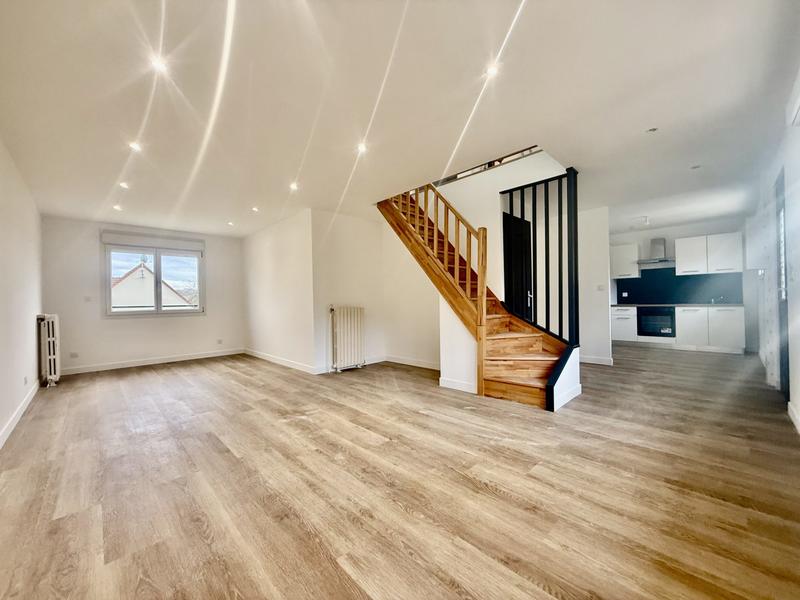 Maison - 100 m² - 6 pièces