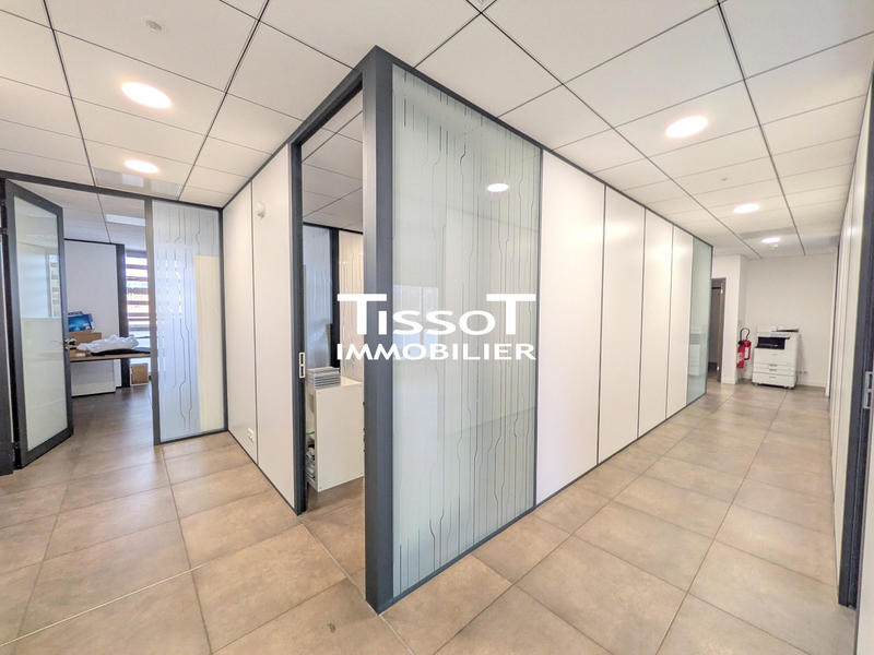 Bureau - 233 m²