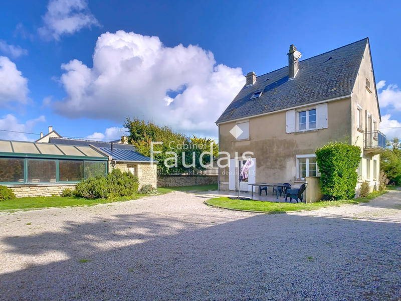 Villa - 100 m² - 7 pièces