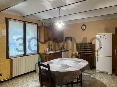 Maison de village - 130 m² - 6 pièces