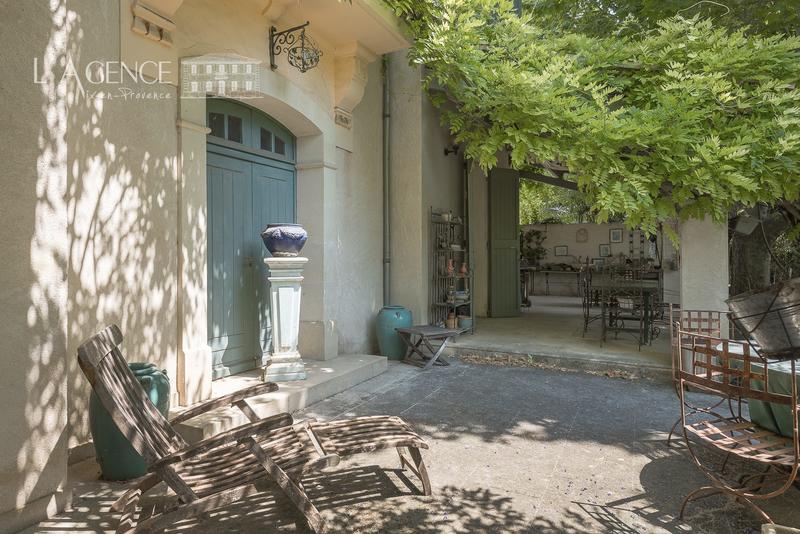 Maison - 291 m² - 6 pièces