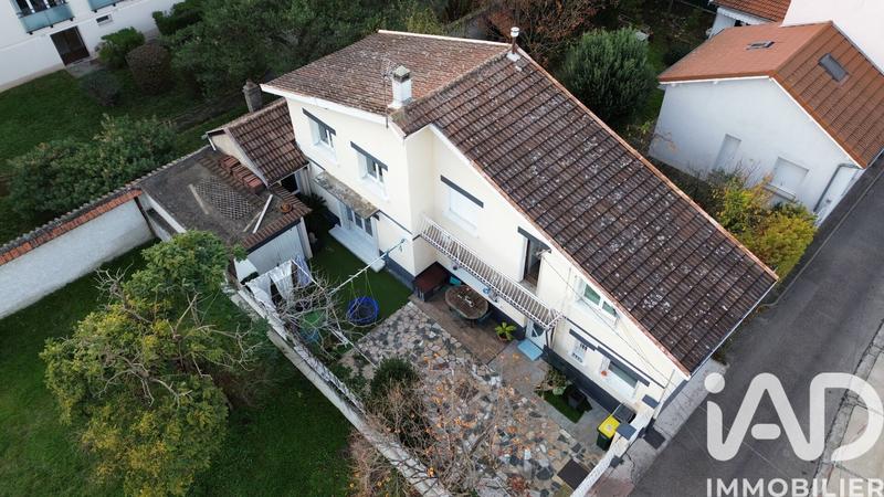 Maison - 120 m² - 6 pièces