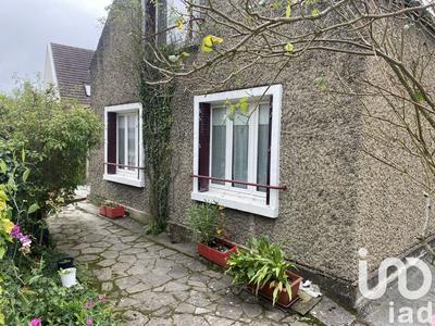 Maison - 99 m² - 4 pièces