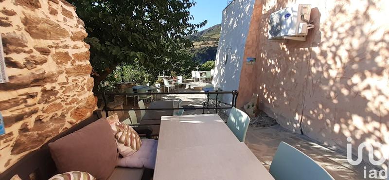 Maison - 280 m² - 16 pièces