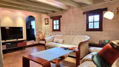 Maison - 225 m² - 8 pièces