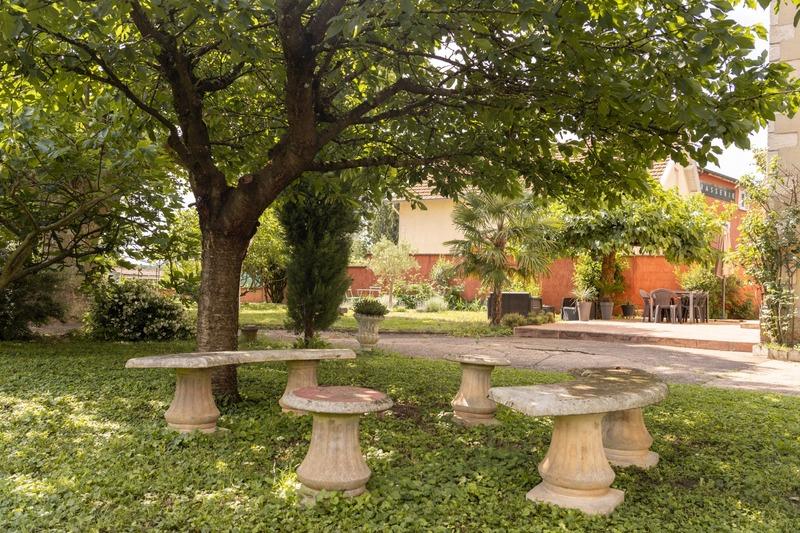 Maison - 227 m² - 10 pièces