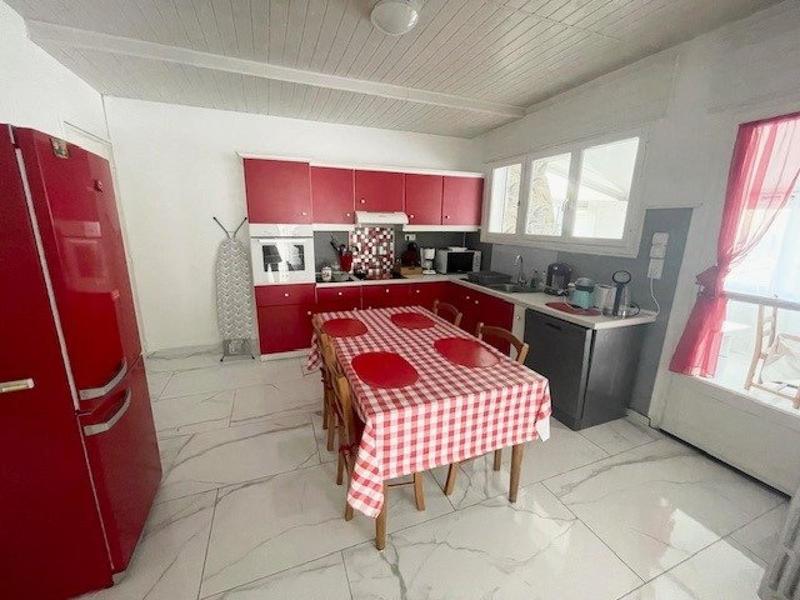 Maison - 200 m² - 6 pièces