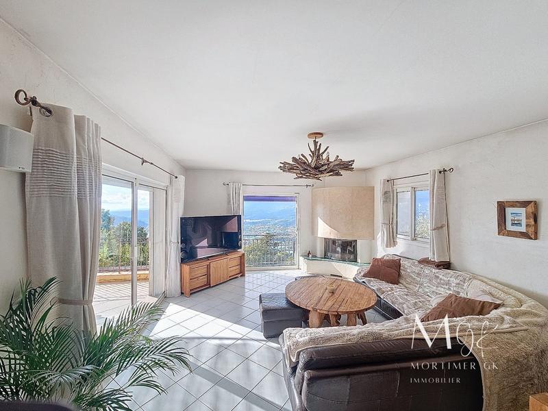 Maison - 130 m² - 6 pièces